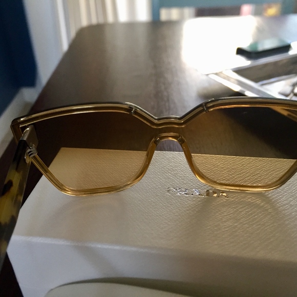 Brand New Prada Hide Eyewear Sunglasses - Picture 3 of 6